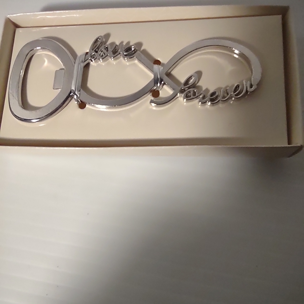 12 Love bottle opener favors - Picture 3 of 5